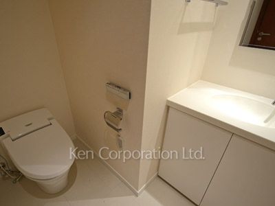 パークアクシス青山一丁目タワーの写真 トイレ ※30階の同じ間取タイプを撮影。仕様が異なることがあります。