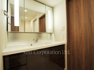 パウダールーム ※9階の同じ間取タイプを撮影。仕様が異なることがあります。