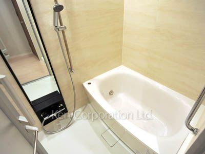 バスルーム ※9階の同じ間取タイプを撮影。仕様が異なることがあります。