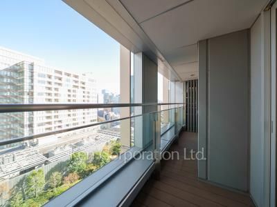 東京ミッドタウン・レジデンシィズの写真 バルコニー