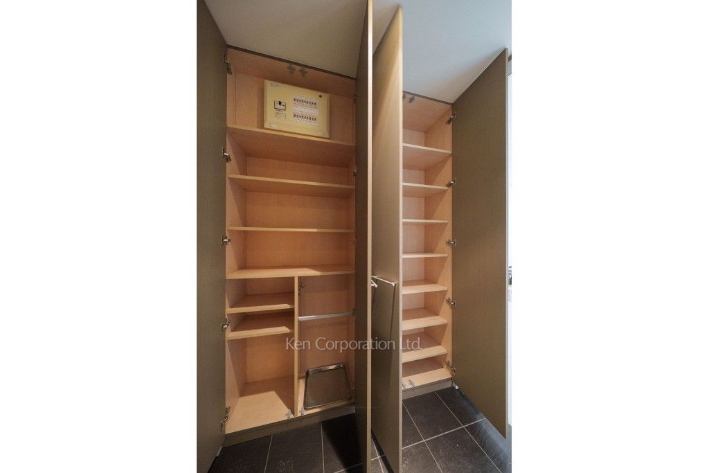 東京ミッドタウン・レジデンシィズの写真 シューズクローゼット