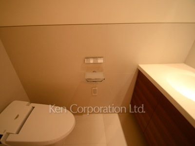 パークアクシス青山一丁目タワーの写真 トイレ ※33階の同じ間取タイプを撮影。仕様が異なることがあります。