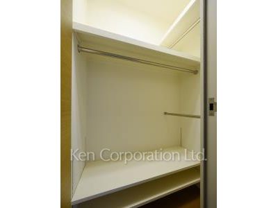 パークアクシス青山一丁目タワーの写真 ウォークインクローゼット ※11階の同じ間取タイプを撮影。仕様が異なることがあります。