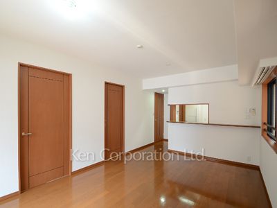 レジディア新川Ⅱの写真 リビングダイニング ※4階の同じ間取タイプを撮影。仕様が異なることがあります。