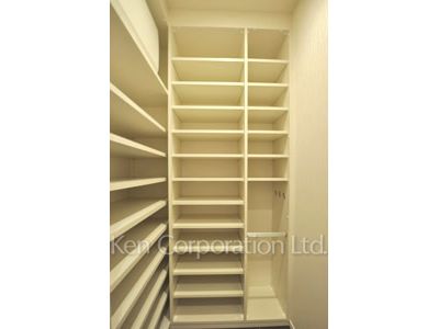 THE ROPPONGI TOKYO SUPERIOR RESIDENCEの写真 シューズインクローゼット