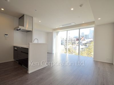 THE ROPPONGI TOKYO SUPERIOR RESIDENCEの写真 リビングダイニング