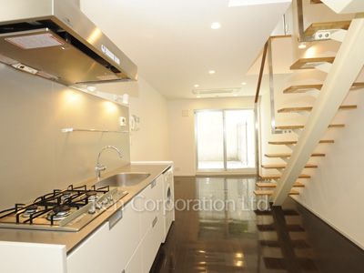 カスタリア麻布十番七面坂の写真 居室（LDなど） ※1階の同じ間取タイプを撮影。仕様が異なることがあります。