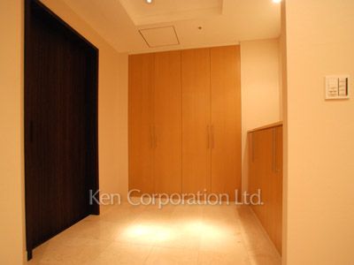 ラ・トゥール飯田橋の写真 玄関 ※19階の同じ間取タイプを撮影。仕様が異なることがあります。