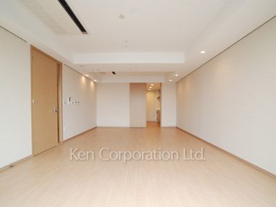 ラ・トゥール飯田橋の写真 リビングダイニング ※19階の同じ間取タイプを撮影。仕様が異なることがあります。