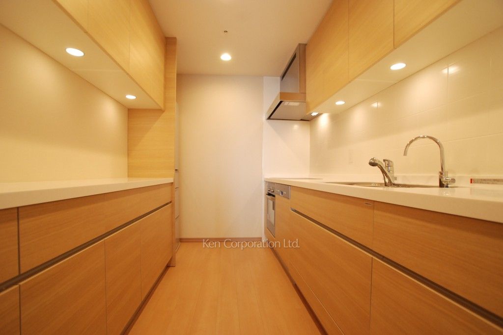 ラ・トゥール飯田橋の写真 キッチン ※19階の同じ間取タイプを撮影。仕様が異なることがあります。