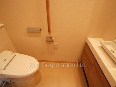 ラ・トゥール新宿グランドの写真 トイレ ※15階の同じ間取タイプを撮影。仕様が異なることがあります。