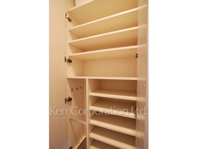 ラ・トゥール新宿グランドの写真 シューズクローゼット ※15階の同じ間取タイプを撮影。仕様が異なることがあります。