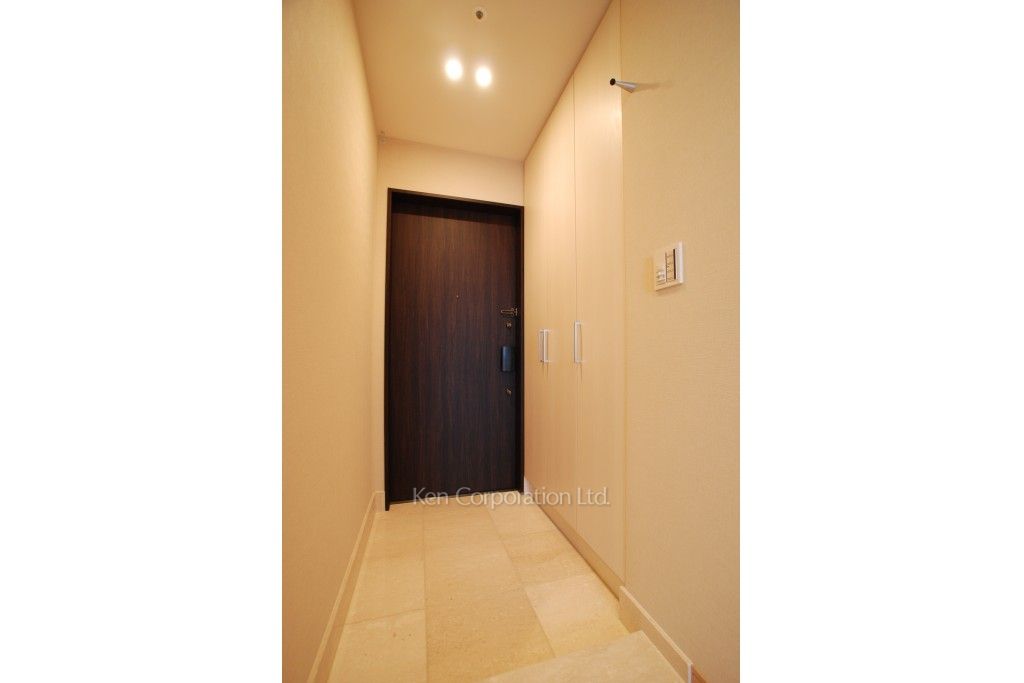 ラ・トゥール新宿グランドの写真 玄関 ※15階の同じ間取タイプを撮影。仕様が異なることがあります。