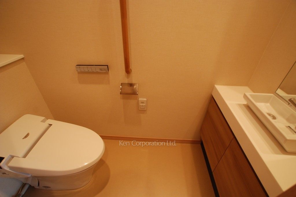 ラ・トゥール新宿グランドの写真 トイレ ※15階の同じ間取タイプを撮影。仕様が異なることがあります。