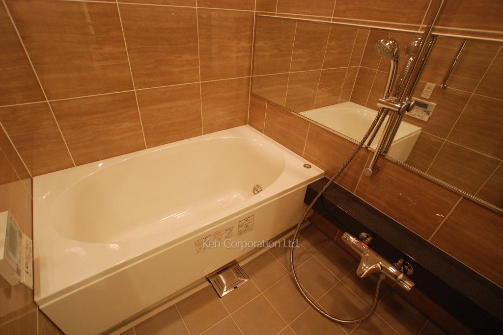 ラ・トゥール新宿グランドの写真 バスルーム ※19階の同じ間取タイプを撮影。仕様が異なることがあります。