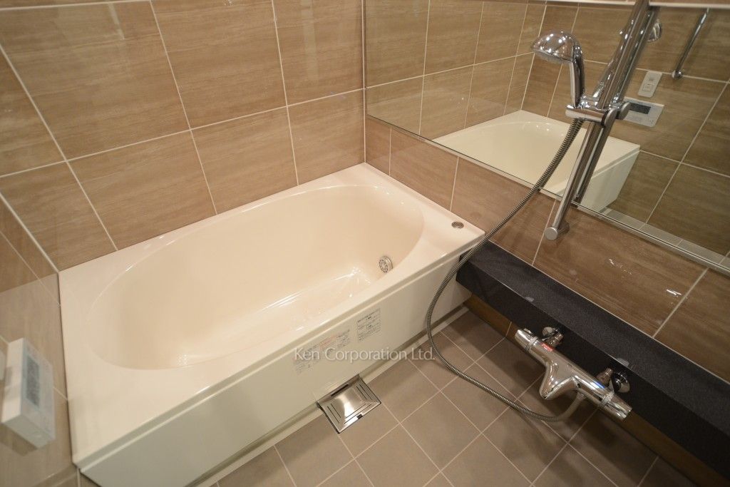 ラ・トゥール新宿グランドの写真 バスルーム ※32階の同じ間取タイプを撮影。仕様が異なることがあります。