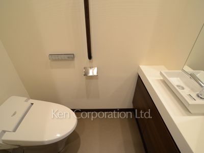 ラ・トゥール新宿グランドの写真 トイレ ※32階の同じ間取タイプを撮影。仕様が異なることがあります。