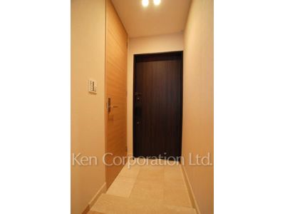 ラ・トゥール新宿グランドの写真 玄関 ※15階の同じ間取タイプを撮影。仕様が異なることがあります。