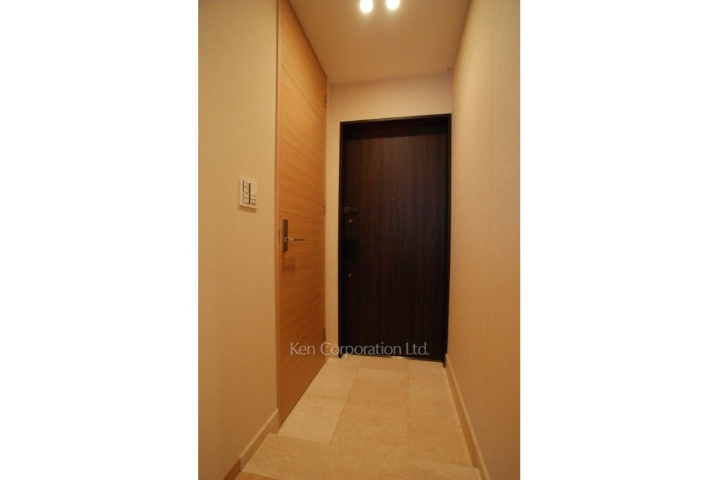 ラ・トゥール新宿グランドの写真 玄関 ※15階の同じ間取タイプを撮影。仕様が異なることがあります。