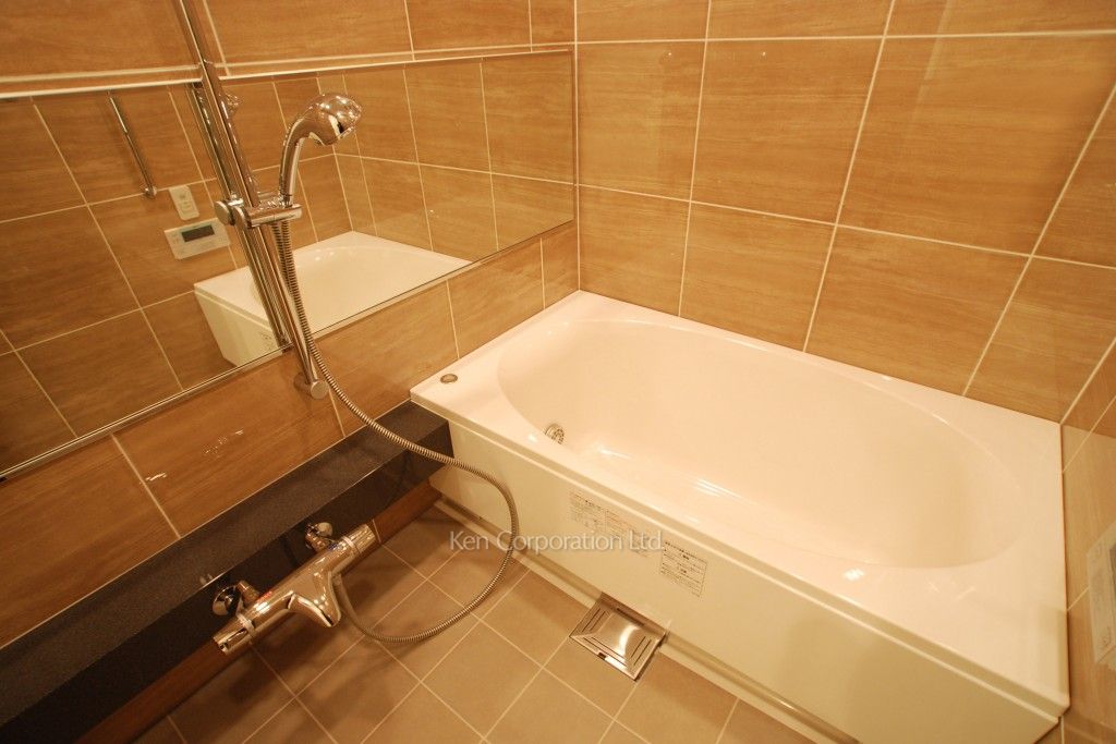 ラ・トゥール新宿グランドの写真 バスルーム ※15階の同じ間取タイプを撮影。仕様が異なることがあります。