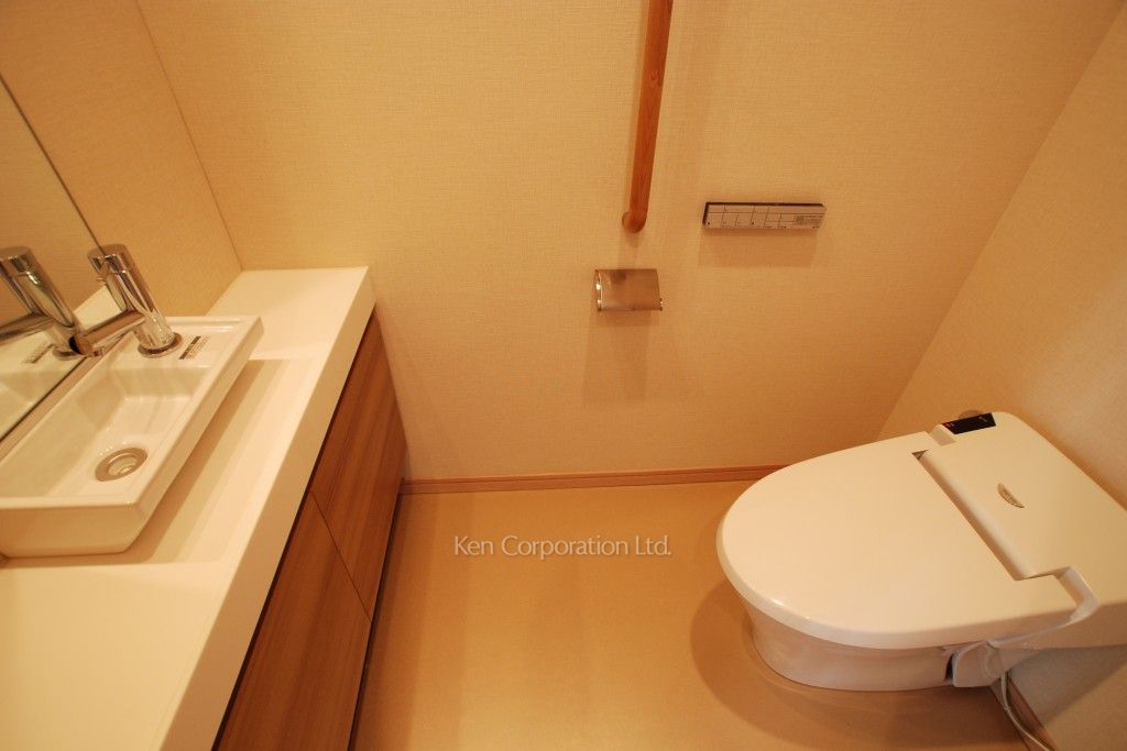 ラ・トゥール新宿グランドの写真 トイレ ※15階の同じ間取タイプを撮影。仕様が異なることがあります。