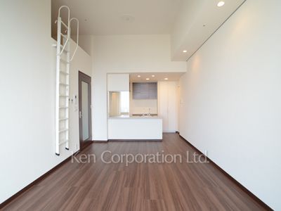 ラ・トゥール新宿グランドの写真 リビングダイニング