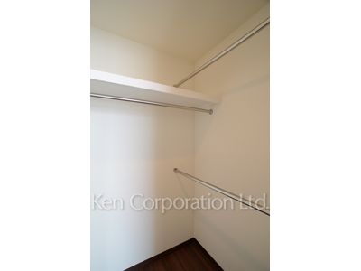 ラ・トゥール新宿グランドの写真 ウォークインクローゼット