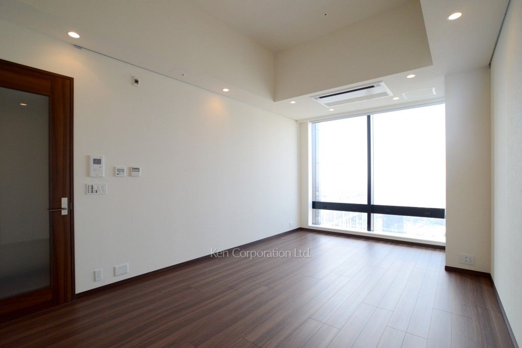 ラ・トゥール新宿グランドの写真 リビングダイニング ※36階の同じ間取タイプを撮影。仕様が異なることがあります。