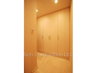 ラ・トゥール新宿グランドの写真 玄関 ※15階の同じ間取タイプを撮影。仕様が異なることがあります。