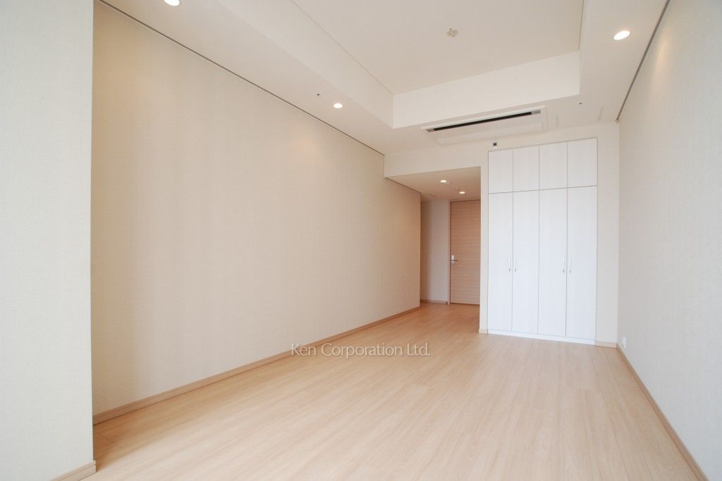 ラ・トゥール新宿グランドの写真 リビングダイニング ※15階の同じ間取タイプを撮影。仕様が異なることがあります。