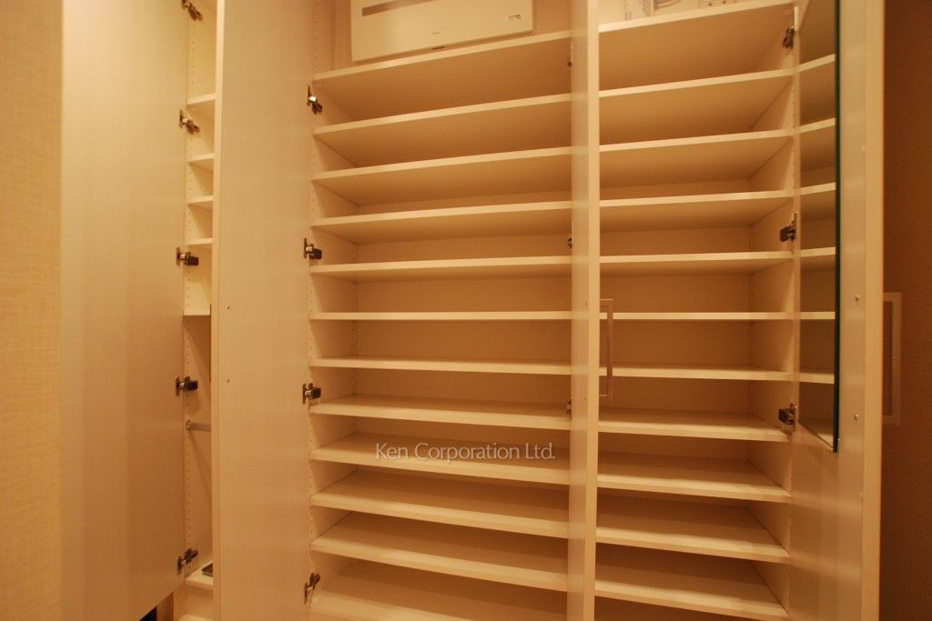 ラ・トゥール新宿グランドの写真 シューズクローゼット ※15階の同じ間取タイプを撮影。仕様が異なることがあります。