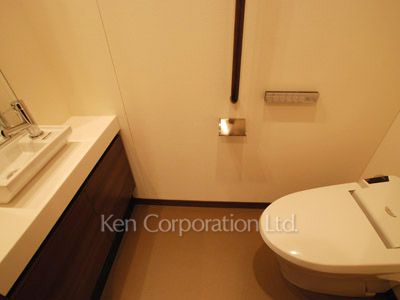 ラ・トゥール新宿グランドの写真 トイレ ※28階の同じ間取タイプを撮影。仕様が異なることがあります。