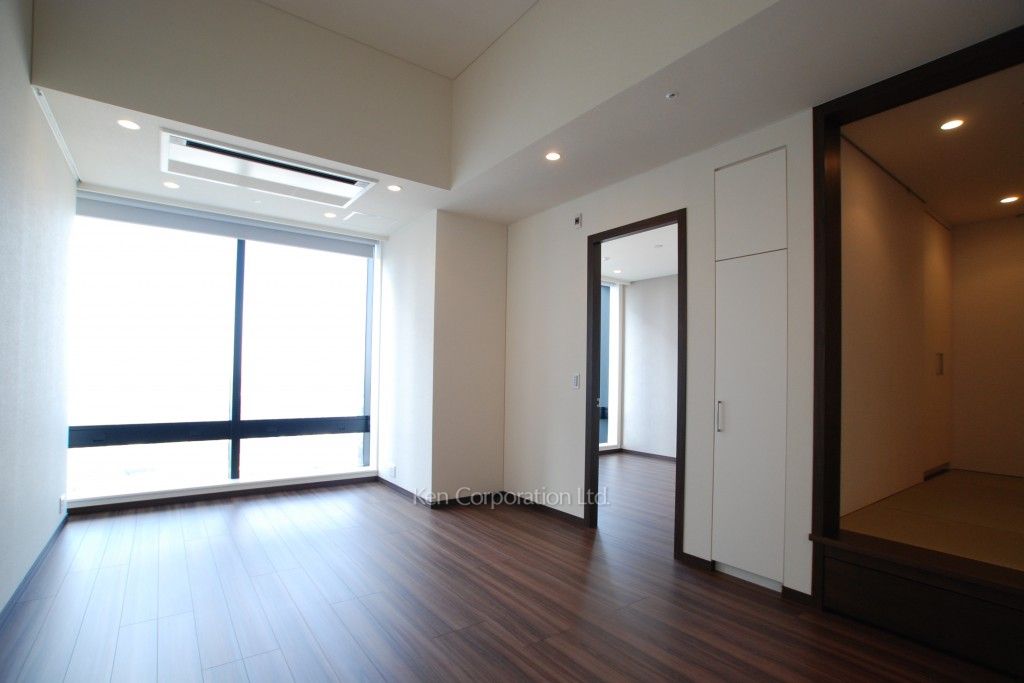 ラ・トゥール新宿グランドの写真 リビングダイニング ※28階の同じ間取タイプを撮影。仕様が異なることがあります。