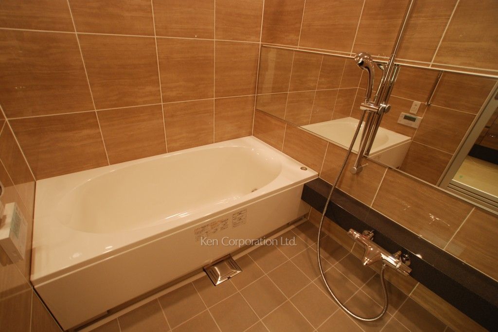 ラ・トゥール新宿グランドの写真 バスルーム ※28階の同じ間取タイプを撮影。仕様が異なることがあります。