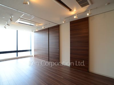 ラ・トゥール新宿グランドの写真 ベッドルーム ※32階の同じ間取タイプを撮影。仕様が異なることがあります。