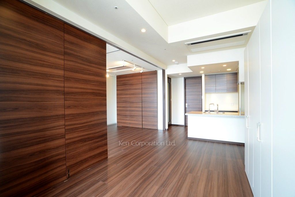 ラ・トゥール新宿グランドの写真 居室（LDなど） ※32階の同じ間取タイプを撮影。仕様が異なることがあります。