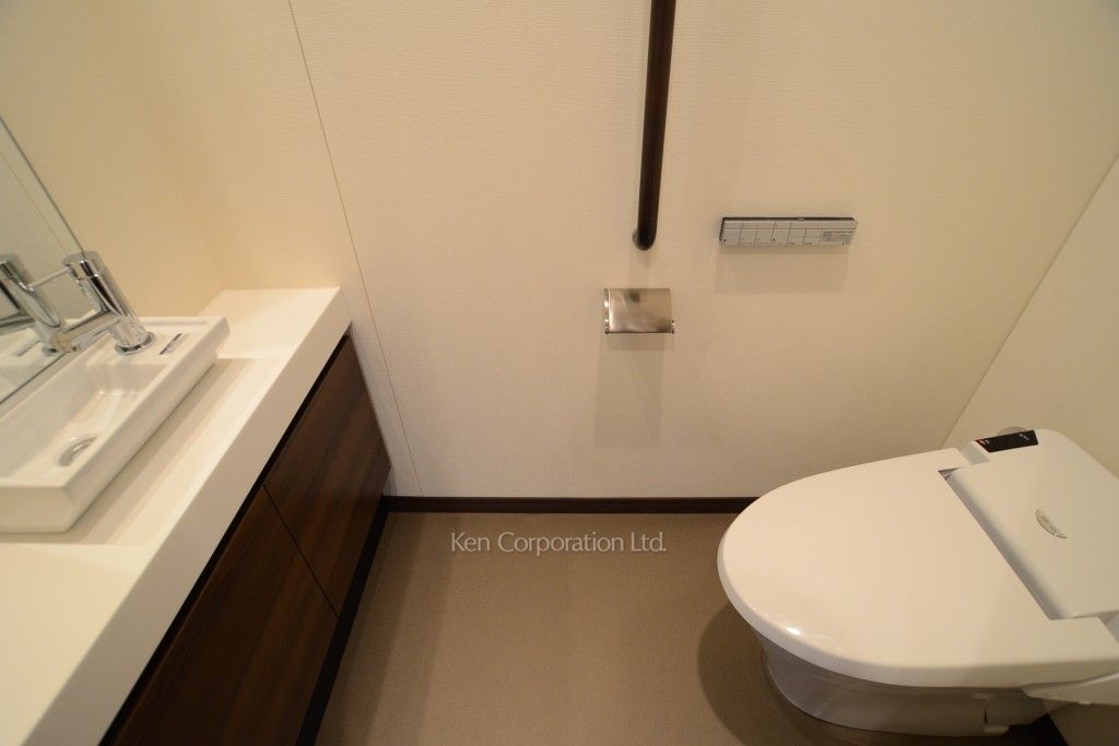 ラ・トゥール新宿グランドの写真 トイレ ※32階の同じ間取タイプを撮影。仕様が異なることがあります。