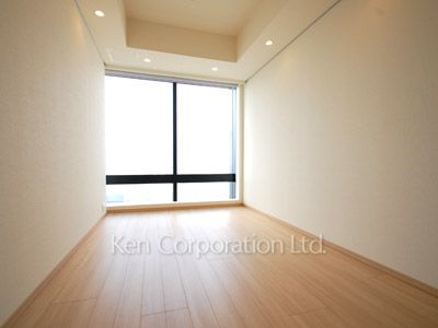 ラ・トゥール新宿グランドの写真 ベッドルーム ※39階の同じ間取タイプを撮影。仕様が異なることがあります。