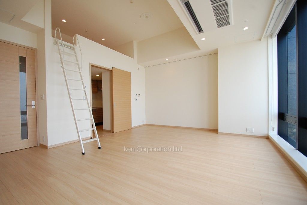 ラ・トゥール新宿グランドの写真 リビングダイニング ※39階の同じ間取タイプを撮影。仕様が異なることがあります。