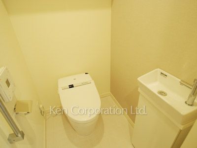 パークアクシス御成門の写真 トイレ ※18階の同じ間取タイプを撮影。仕様が異なることがあります。