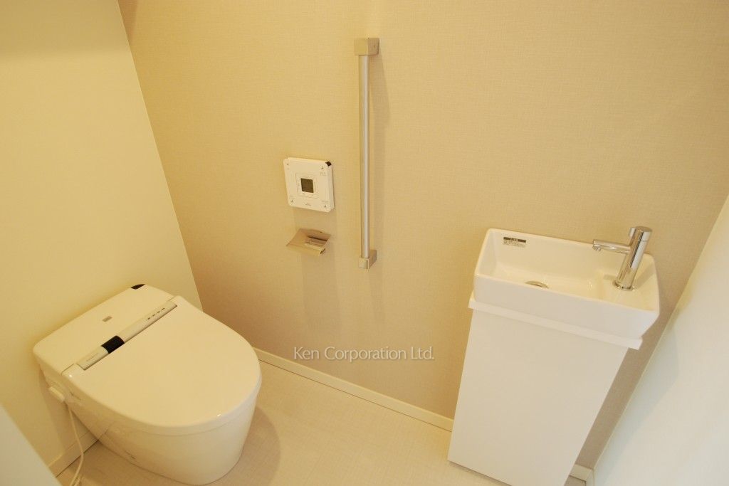 パークアクシス御成門の写真 トイレ ※20階の同じ間取タイプを撮影。仕様が異なることがあります。