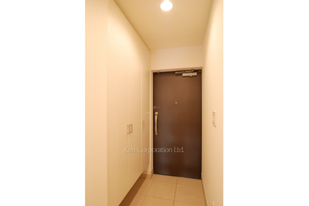 レジディア祐天寺の写真 玄関