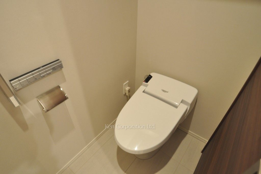 コンフォリア新宿イーストサイドタワーの写真 トイレ