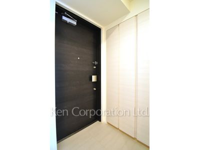 コンフォリア新宿イーストサイドタワーの写真 玄関 ※17階の同じ間取タイプを撮影。仕様が異なることがあります。