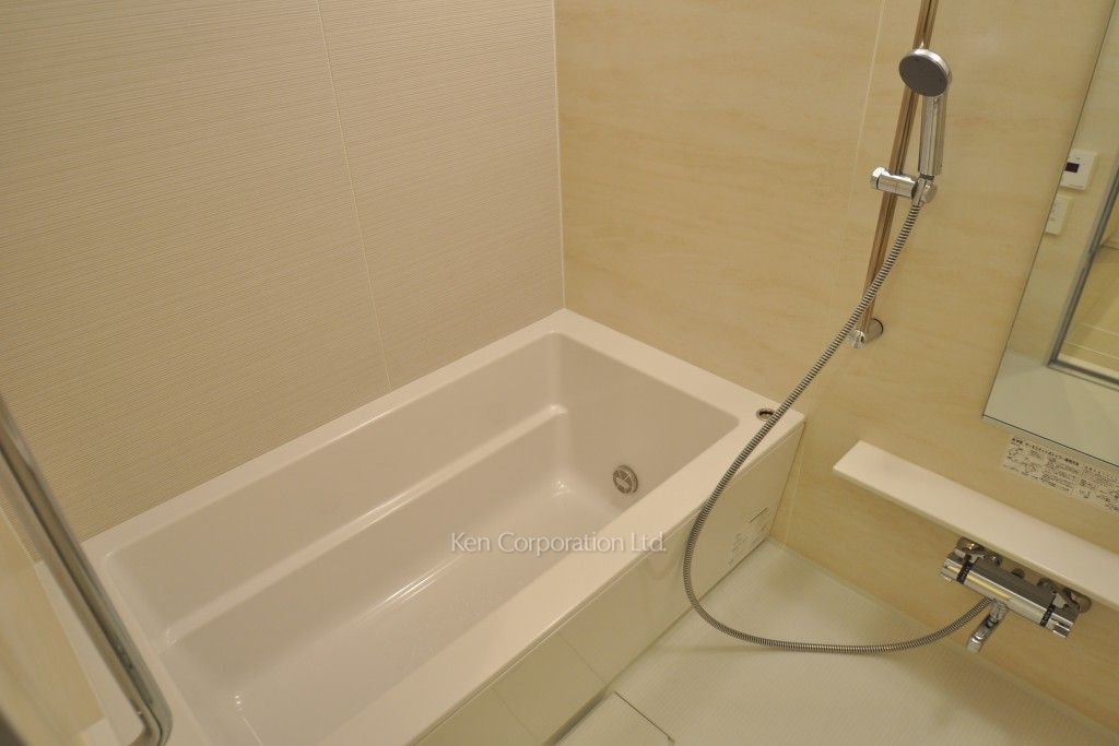 コンフォリア新宿イーストサイドタワーの写真 バスルーム ※17階の同じ間取タイプを撮影。仕様が異なることがあります。