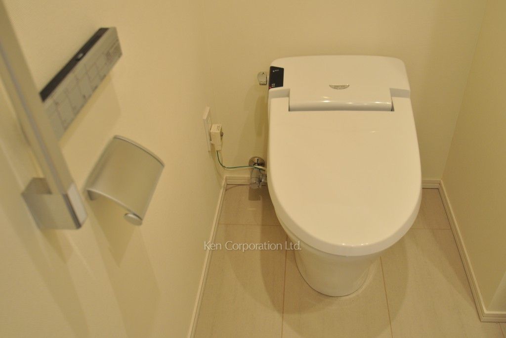 コンフォリア新宿イーストサイドタワーの写真 トイレ ※17階の同じ間取タイプを撮影。仕様が異なることがあります。