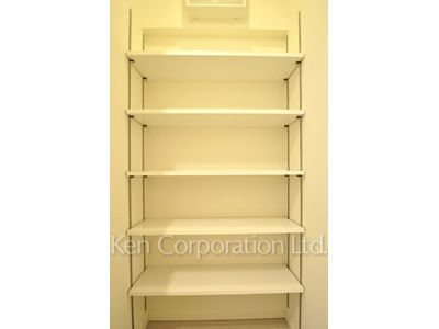 コンフォリア新宿イーストサイドタワーの写真 シューズインクローゼット ※29階の同じ間取タイプを撮影。仕様が異なることがあります。