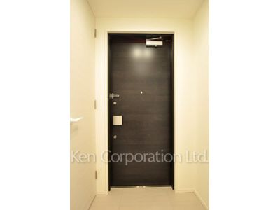 コンフォリア新宿イーストサイドタワーの写真 玄関 ※29階の同じ間取タイプを撮影。仕様が異なることがあります。