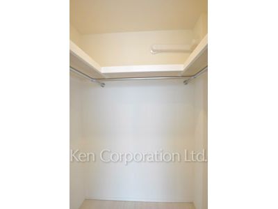 コンフォリア新宿イーストサイドタワーの写真 ウォークインクローゼット ※29階の同じ間取タイプを撮影。仕様が異なることがあります。