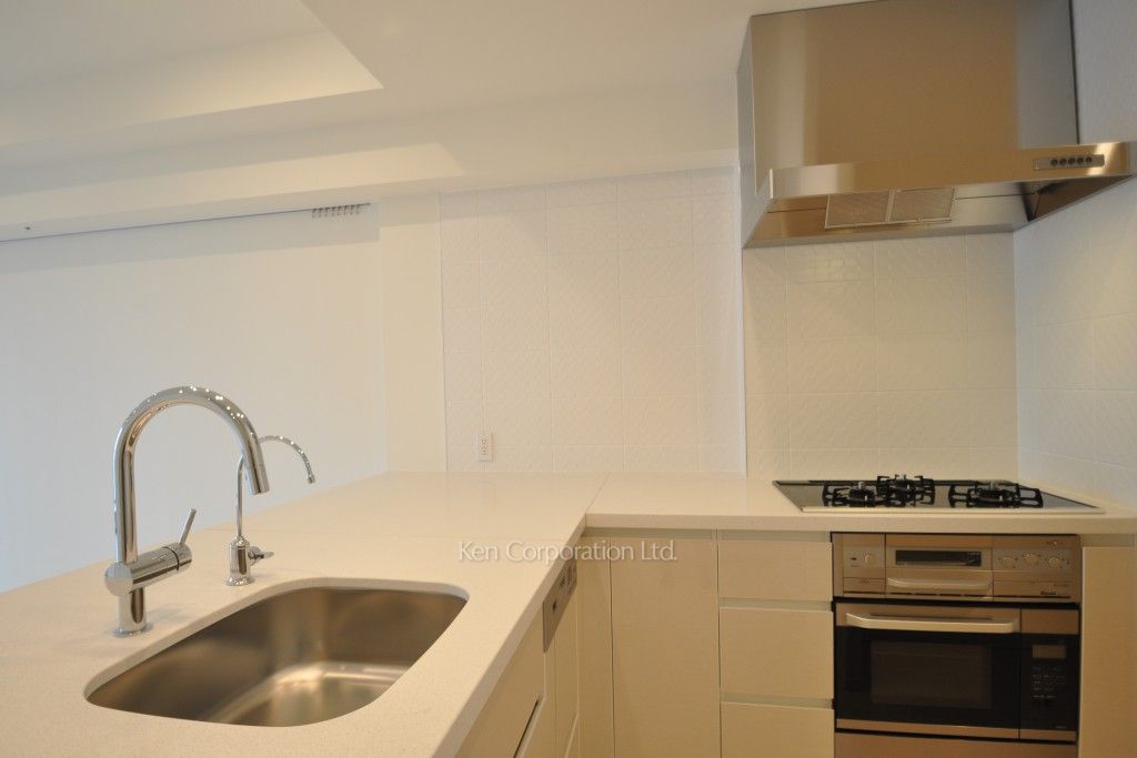 コンフォリア新宿イーストサイドタワーの写真 キッチン ※29階の同じ間取タイプを撮影。仕様が異なることがあります。